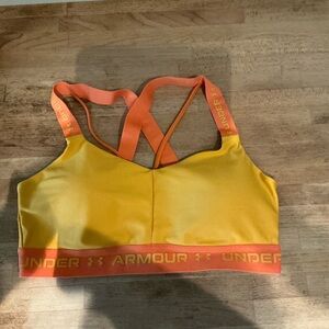 UA Crossback Low World Strappy Sportlette